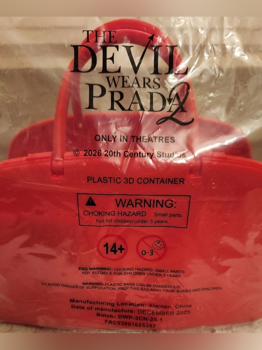 The Devil wears Prada2 Handbag-Popcorn  Bucket w/ Charm,Plush Blanket & FreeGift - Picture 5 of 16